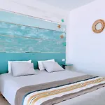 아파트 Seaview Port Royal, Cristianos, Heated Pool, Wifi *