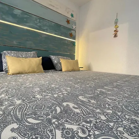 Seaview Port Royal, Cristianos, Heated Pool, Wifi Apartamento *
