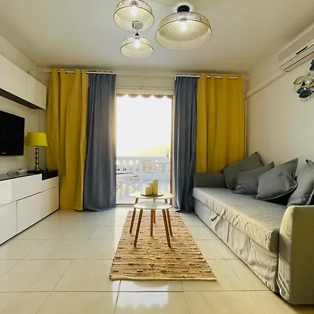 Seaview Port Royal, Cristianos, Heated Pool, Wifi