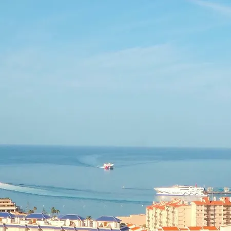 Seaview Port Royal, Cristianos, Heated Pool, Wifi * Los Cristianos (Tenerife)